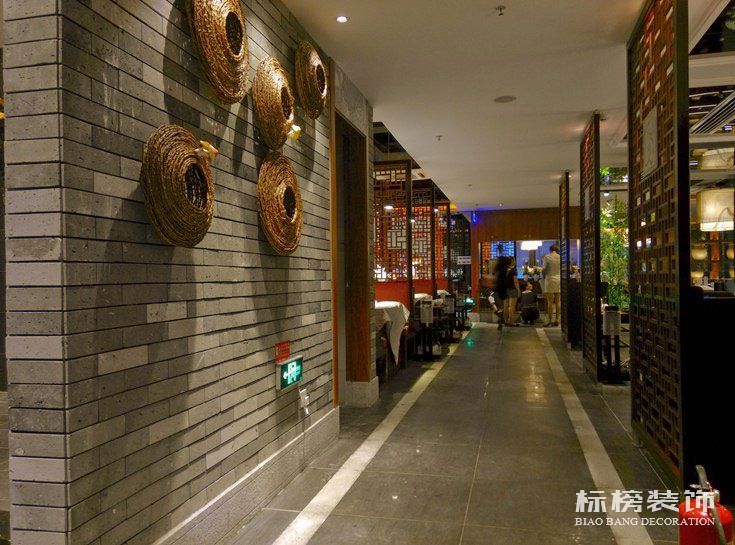 深圳火锅店装修如何才能既能体现门店的经营理念和店内氛